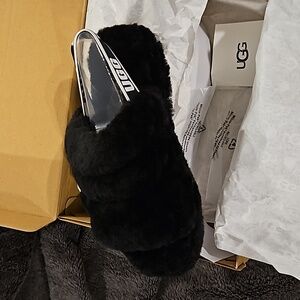 UGG Women's Fluff Yeah Slide Sandal
